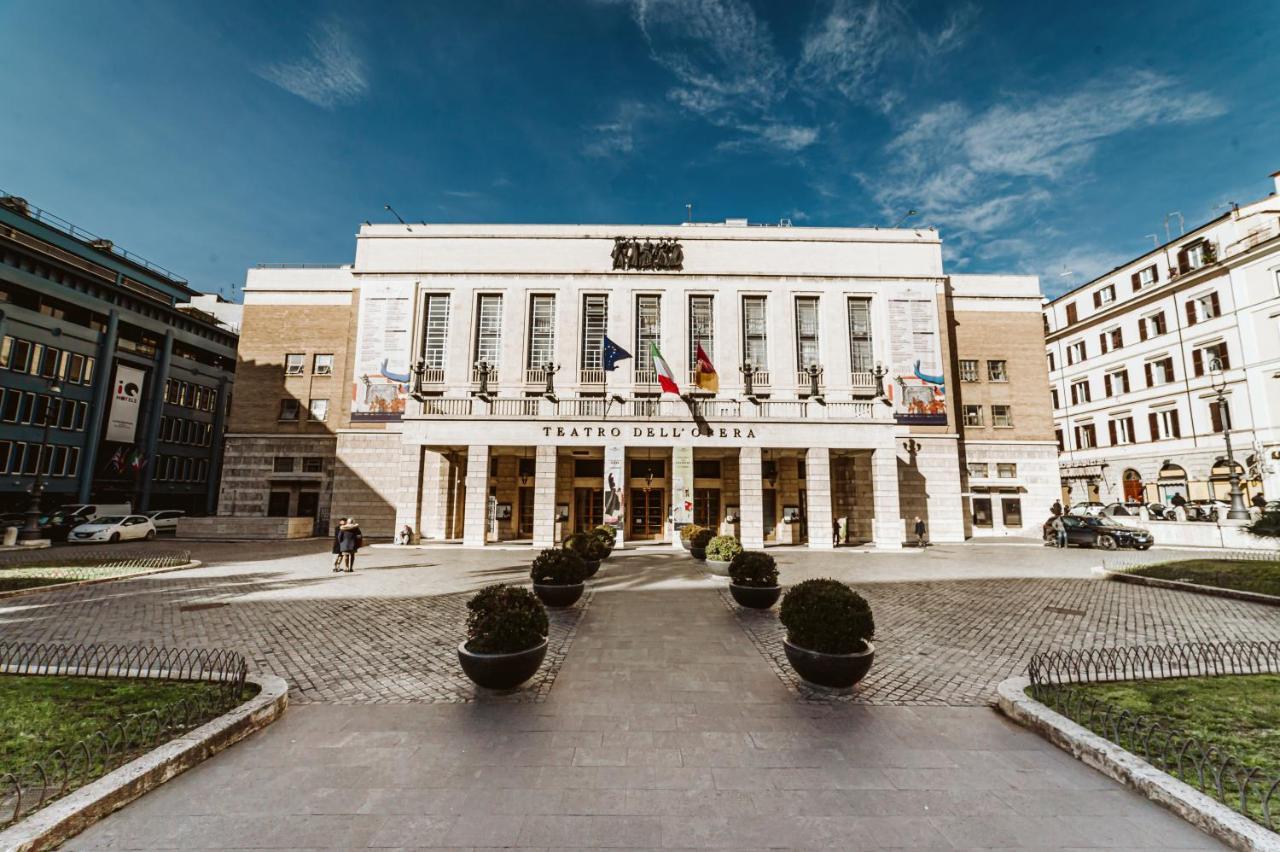 Downtown Luxury B&B - Termini Train Station - Rome — Photos 1